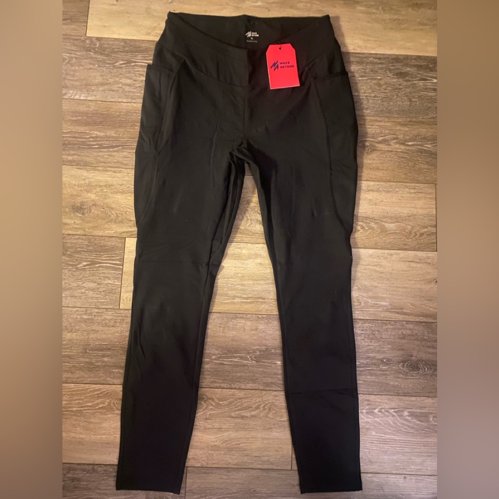 Move Beyond Leggings womens size L-NwT